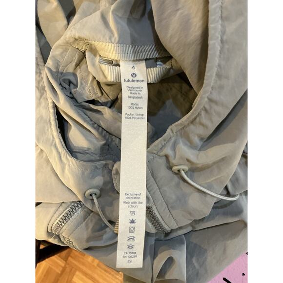 Lululemon JKW19Women’s Pack & Glyde Jacket – Size 4 Dark Chrome - Picture 5 of 6